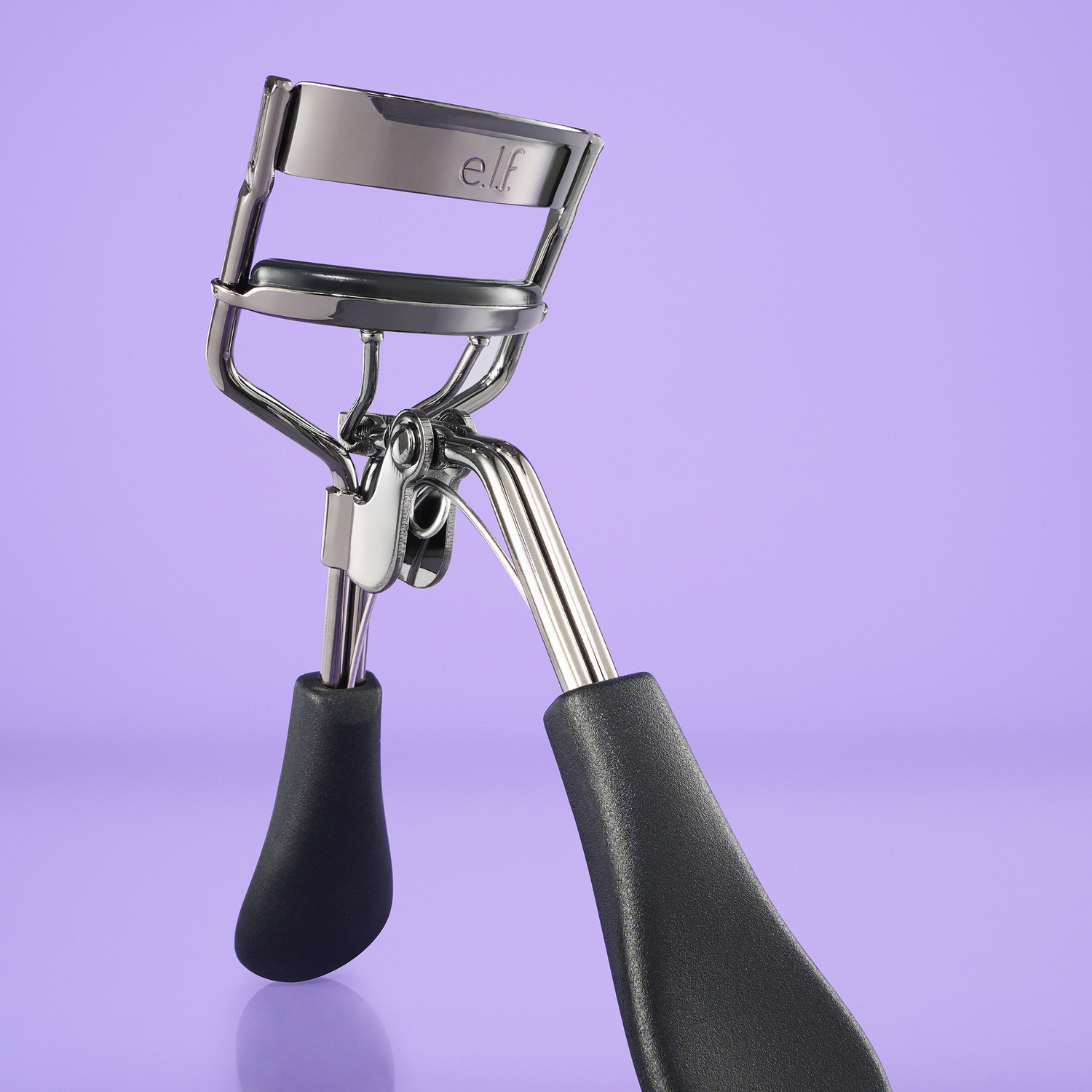 E.L.F. PRO EYELASH CURLER (ENCENDEDOR DE PESTAÑAS PREMIUM)